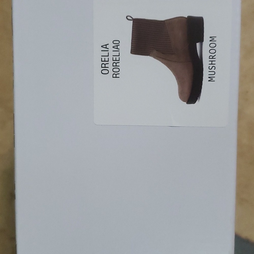 Dolce Vita Ladies' Stretch Knit Bootie, new in box - Picture 5 of 5